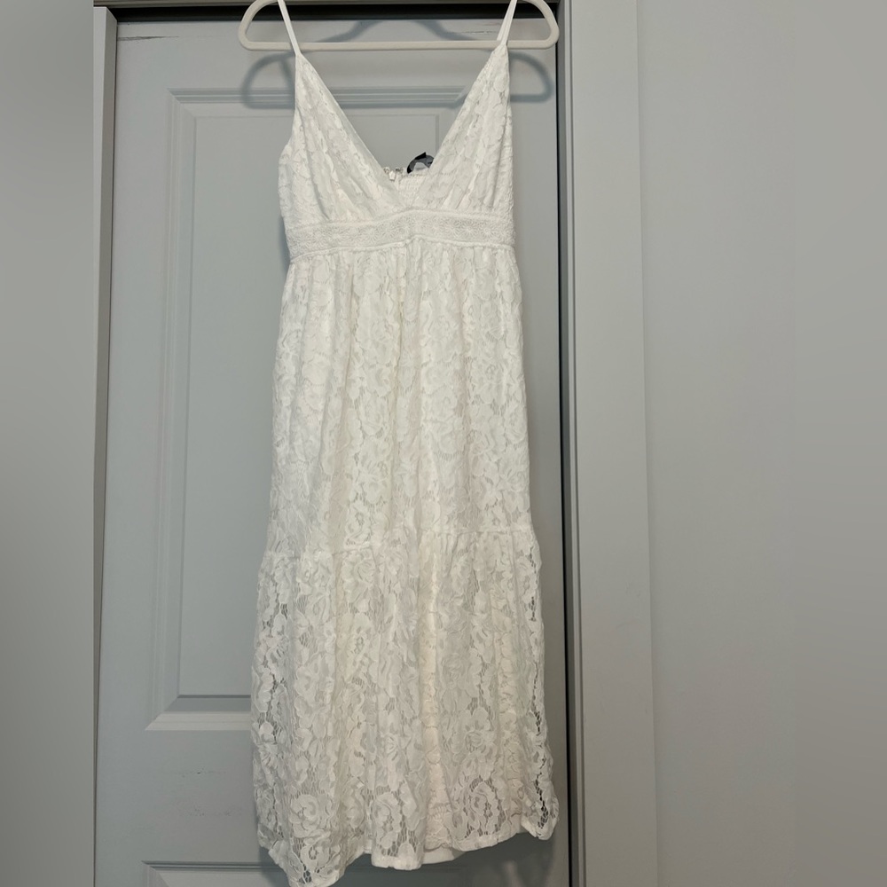 Lulus white lace midi dress small